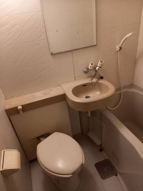 1K Apartment for Rent in Kitakyushu, Near Anō Station - Thumbnail 4