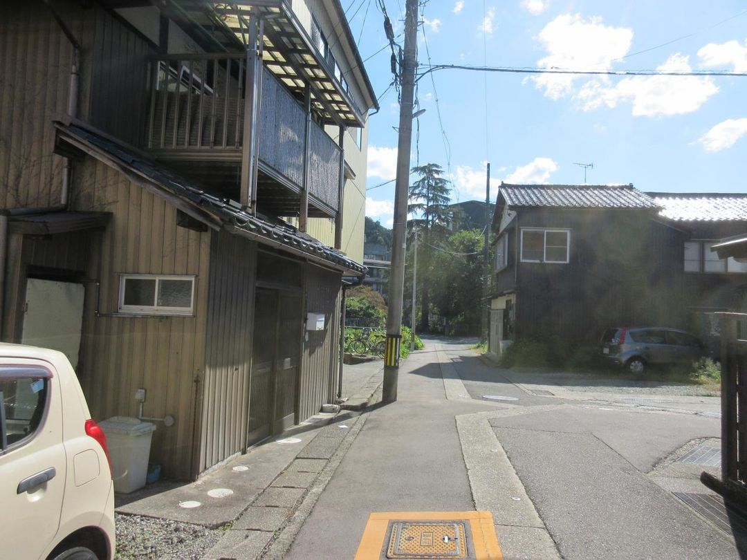 1948 Wooden House in Kaga's Yamanaka Onsen Hot Spring Area - Thumbnail 3