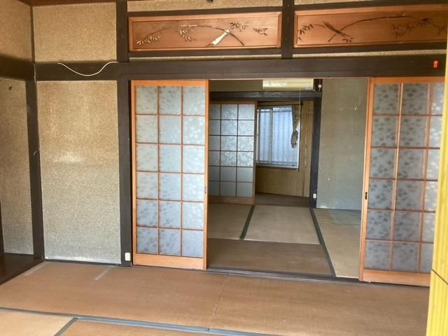 Rent 4DK Wooden House in Kure, Hiroshima - 20,000 Yen - Thumbnail 3