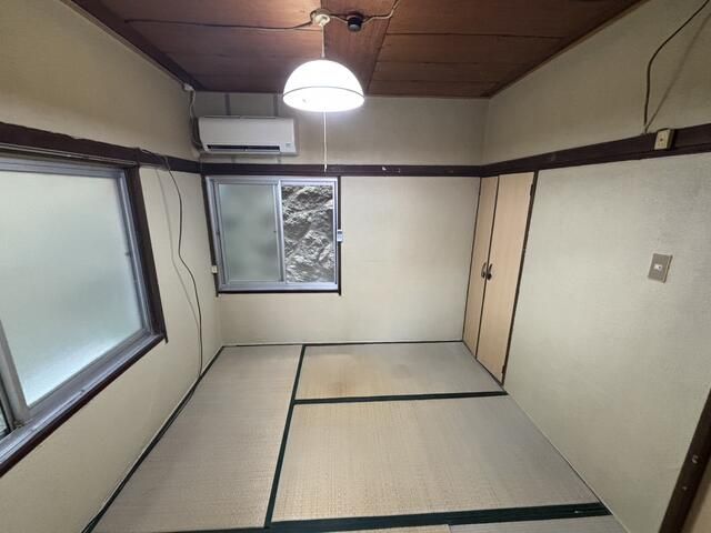1K Apartment for Rent in Nagata, Kobe - 20,000 Yen, No Deposit - Thumbnail 4