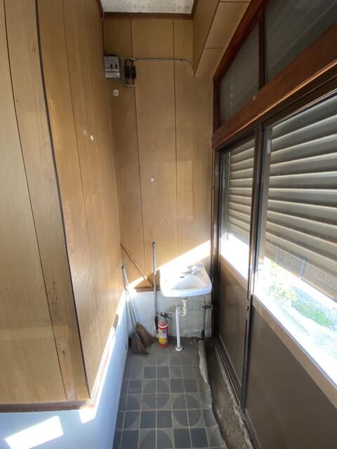 2DK Used House in Kada, Wakayama City for 800,000 Yen - Thumbnail 2
