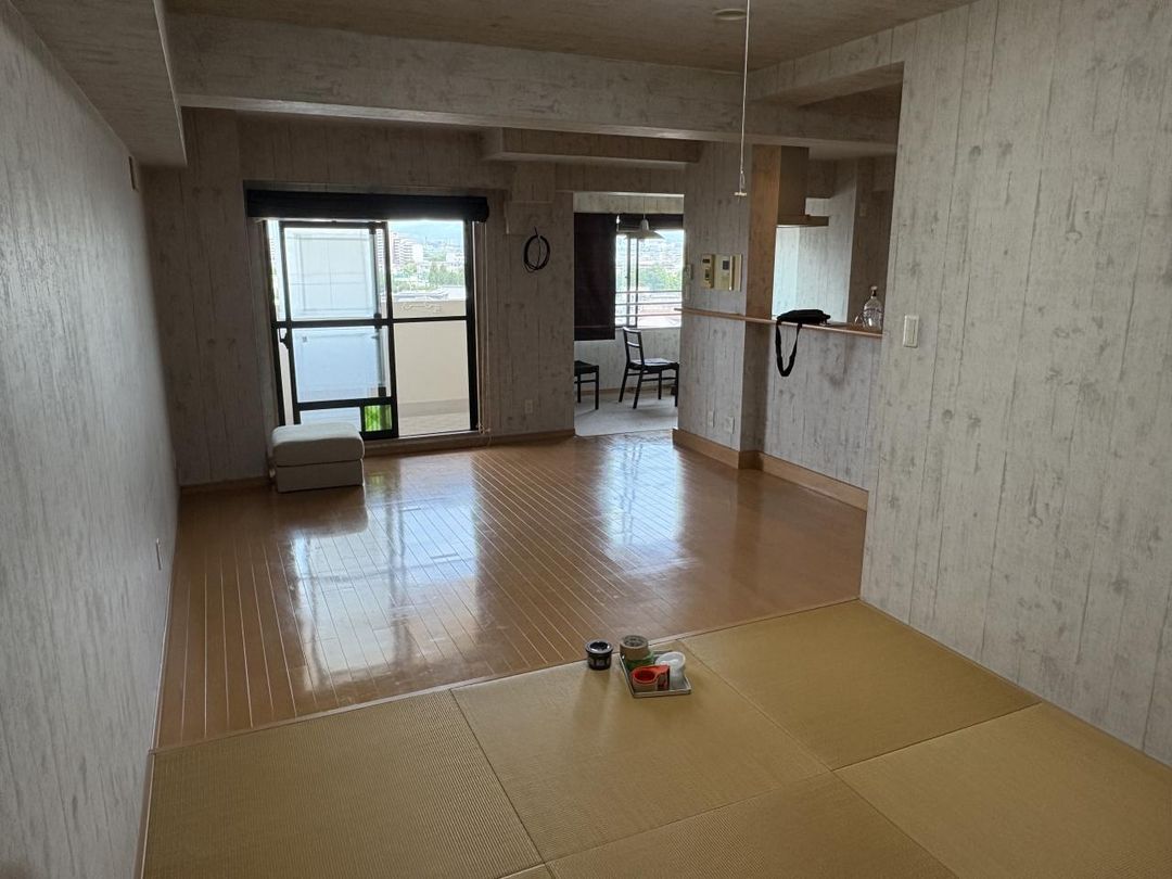 2LDK Maisonette Apartment for Sale in Sakai, Osaka with Panoramic Views - Thumbnail 4