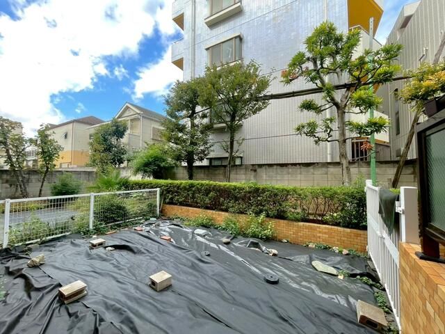 Renovated 1LDK Apartment with Private Garden in Nerima, Tokyo - Thumbnail 3