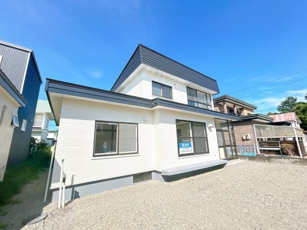 Renovated 4LDK House for Sale in Obihiro, Hokkaido - Thumbnail 2