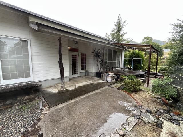 4LDK Single-Story House with Large Land in Takamatsu, Kagawa - Thumbnail 3