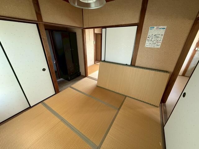 2K Apartment for Rent in Suita, Osaka - 43,000 Yen - Thumbnail 2