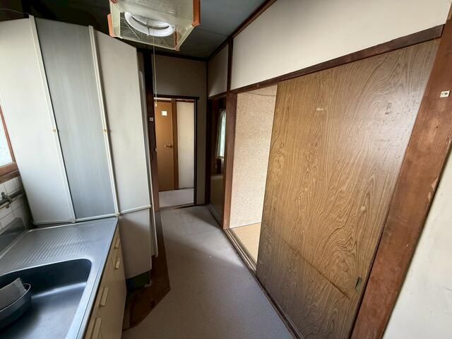 2K Apartment for Rent in Suita, Osaka - 43,000 Yen - Thumbnail 4