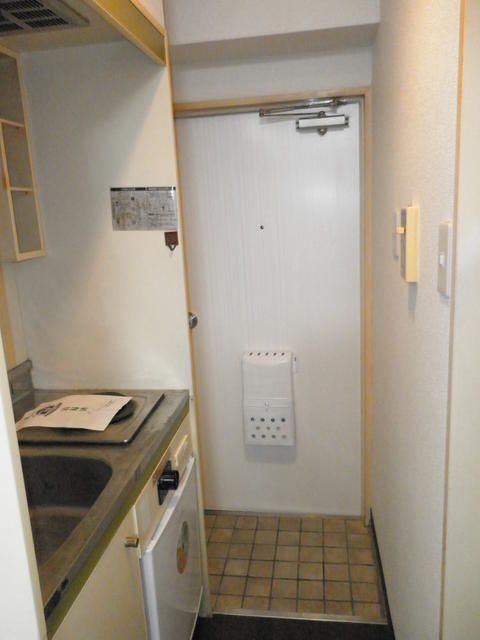 Affordable 1R Apartment for Rent in Tokushima City, Tokushima - Thumbnail 2