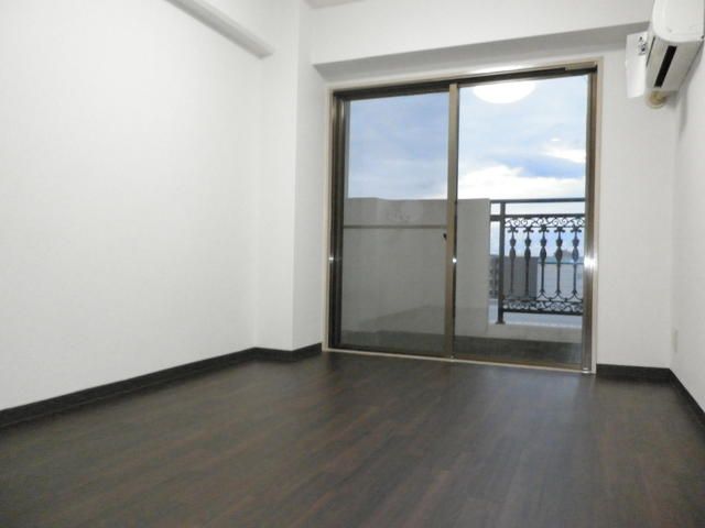 Affordable 1R Apartment for Rent in Tokushima City, Tokushima - Thumbnail 3