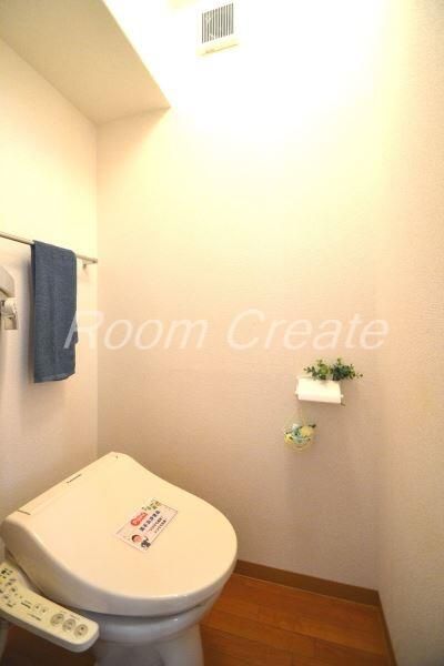 1K Apartment for Rent in Tokushima City, Tokushima - Thumbnail 3