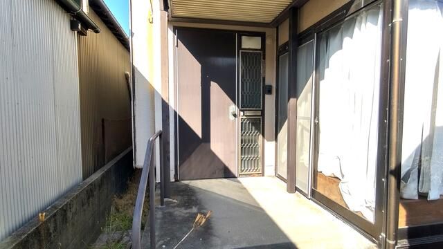 2LDK Detached House for Sale in Kōnan, Kōchi - Thumbnail 2