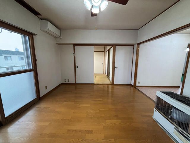 3LDK Apartment for Sale in Asahikawa, Hokkaido - 65.88 sqm - Thumbnail 4