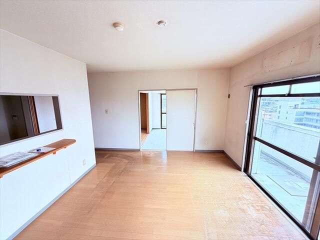3LDK Corner Apartment for Sale in Mito, Ibaraki - Thumbnail 3