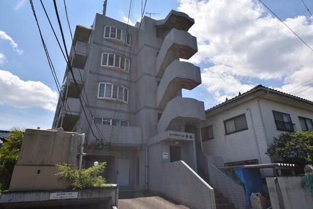 Maebashi 1R Apartment for Rent with Balcony, Free Internet - 17,900 Yen - Thumbnail 2