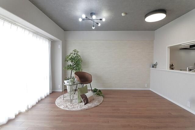 Renovated 3LDK Apartment near Yokozutsumi Station, Osaka - Thumbnail 4