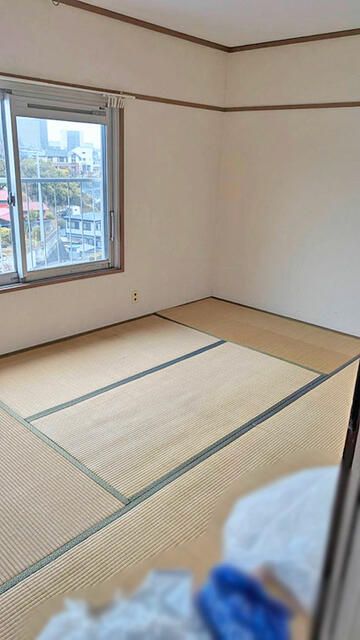 Renovated 2LDK Apartment for Sale in Isehara, Kanagawa - Thumbnail 4