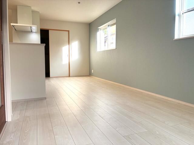 New 3LDK House for Sale in Higashiosaka, 5 Min to Hiraoka Station - Thumbnail 3