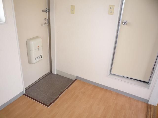 1K Apartment for Rent in Asaminami Ward, Hiroshima | 23,000 JPY - Thumbnail 2