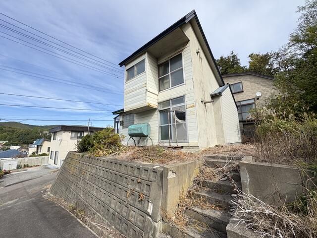 1971 3LDK Akiya House for Sale in Otaru, Hokkaido - 500,000 JPY - Thumbnail 2