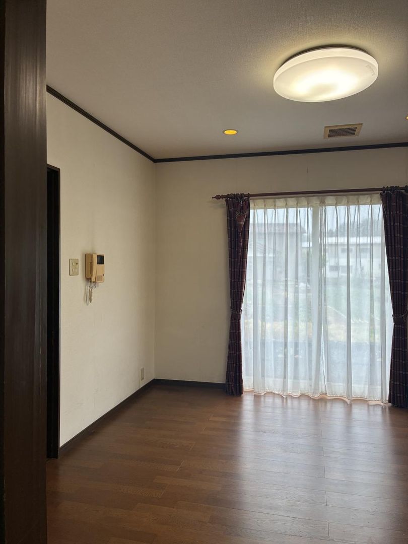 4DK Detached House for Sale in Kaga City, Ishikawa - Thumbnail 4