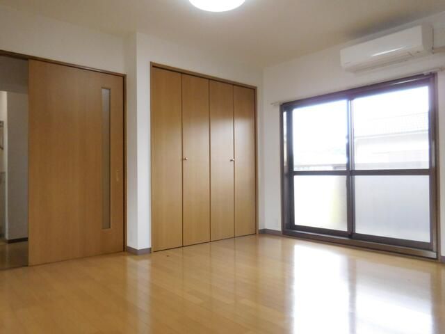 1LDK Apartment for Sale in Kainan, Wakayama - 2020 Renovation - Thumbnail 3