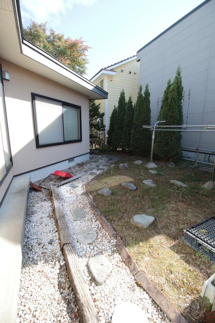 2LDK Detached House for Sale in Obihiro, Hokkaido - Thumbnail 2