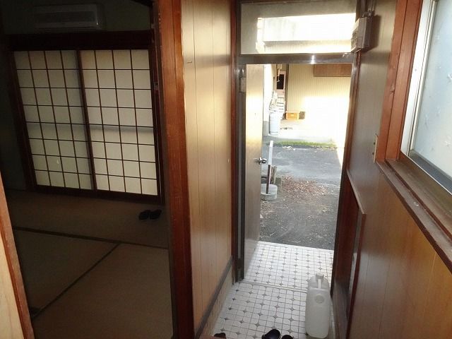 3DK Detached House for Sale in Komatsushima, Tokushima - Thumbnail 3