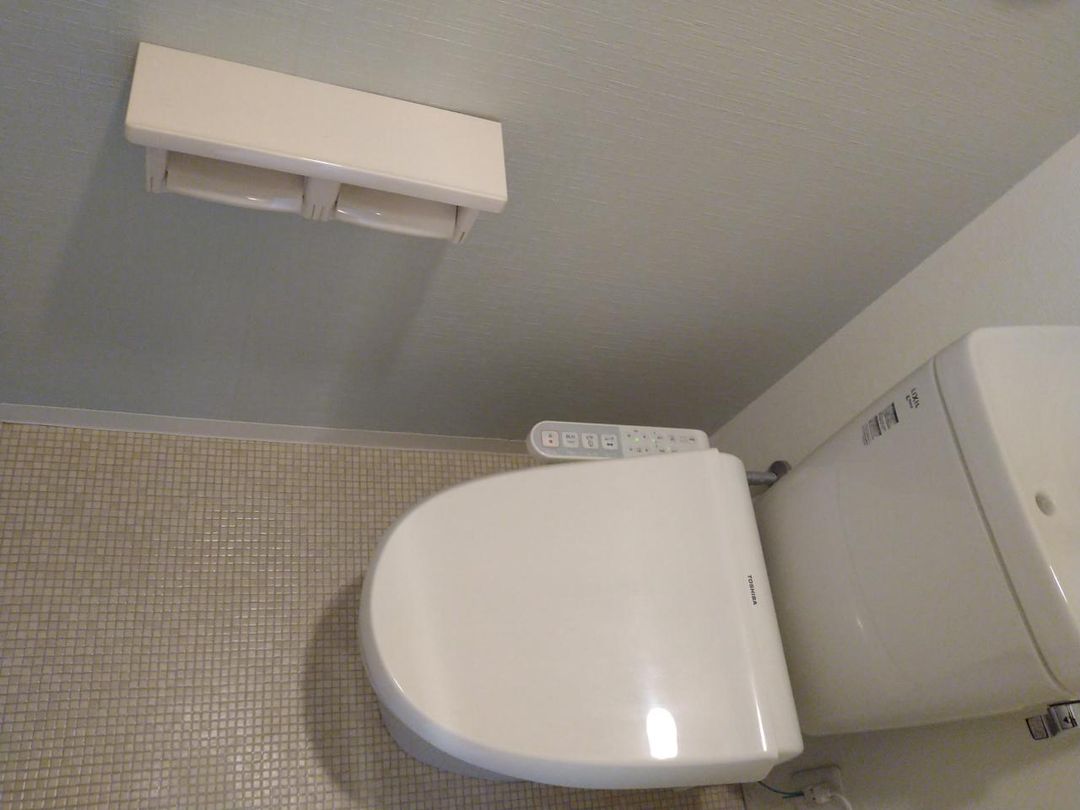 2DK Apartment for Sale in Sumida, Tokyo - 44 sqm, 10th Floor - Thumbnail 4