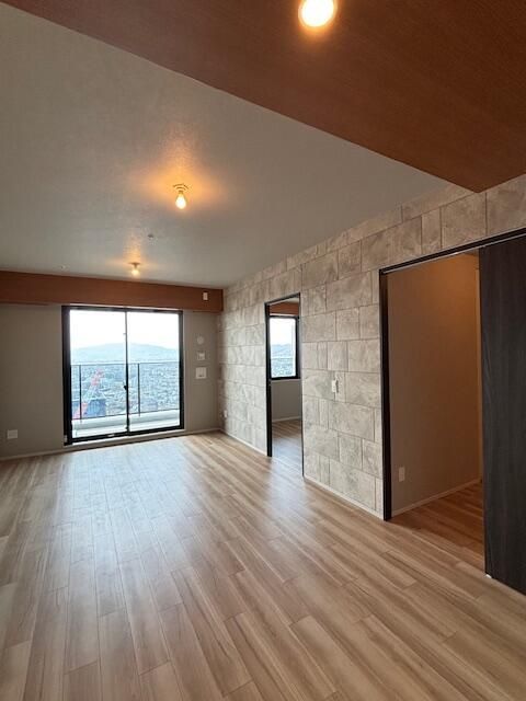 Renovated 3LDK Tower Apartment Near Minoh-Semba-Handaimae Station - Thumbnail 4