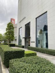 2LDK Designer Apartment for Sale on Antique Street, Minami-Aoyama - Thumbnail 3