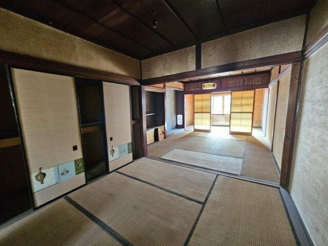 6K Detached House for Sale in Imizu City, Toyama - Thumbnail 3