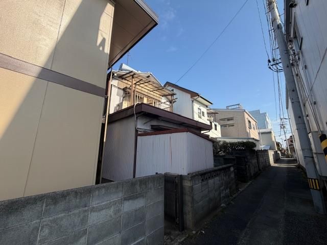 Used 4DK House in Tokushima City, Tokushima Prefecture - Thumbnail 2