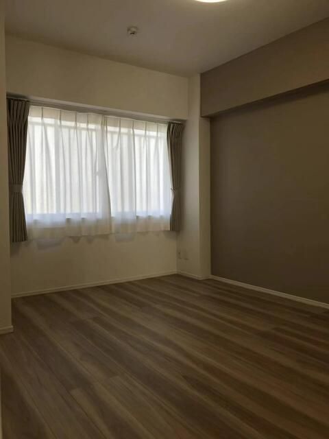 Renovated 2LDK Apartment for Sale in Nishi-Tokyo, Tokyo - Thumbnail 2