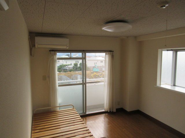 1R Apartment for Rent in Arise, Kobe - 23,000 Yen - Thumbnail 3