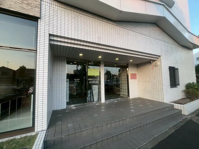 3LDK Apartment in Setagaya with Renovation & Views - Image 1