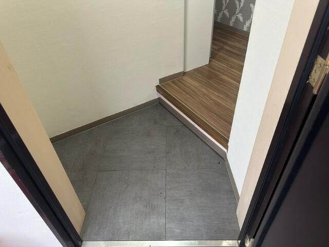 Used 1K Condominium in Yamanakako, Yamanashi - Thumbnail 3