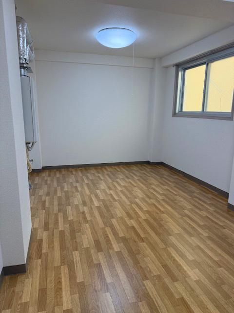 1LK Apartment for Rent in Juso, Osaka - 40,000 Yen - Thumbnail 2