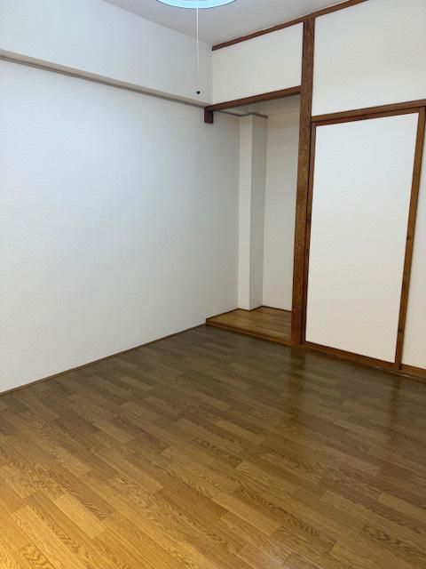 1LK Apartment for Rent in Juso, Osaka - 40,000 Yen - Thumbnail 3