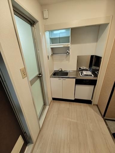 1K Apartment for Rent near Senrioka Station, Settsu City, Osaka - Thumbnail 4