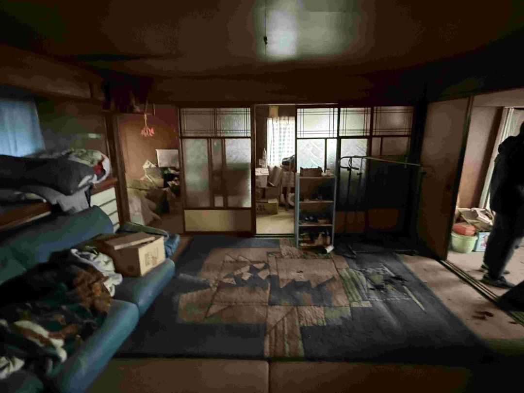 293 Tsubo Land with 5DK House for Renovation in Uto, Kumamoto - Thumbnail 4