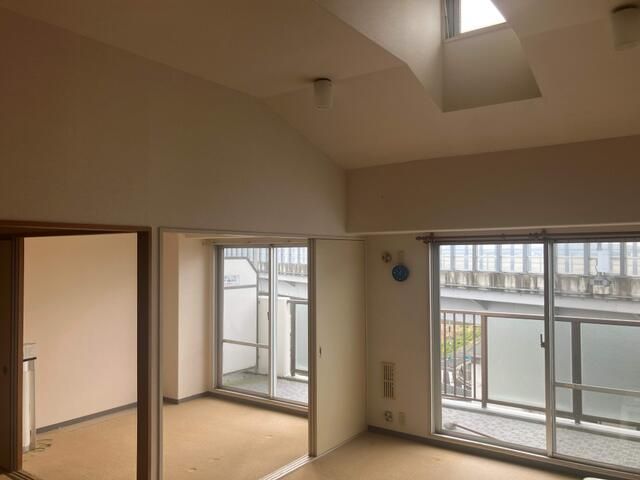 Top Floor 3LDK Apartment for Sale Near Katsuragi Station, Nara - Thumbnail 2
