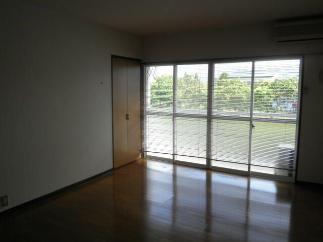 1K Apartment for Rent in Yonezawa, Yamagata - 20,000 Yen - Thumbnail 4