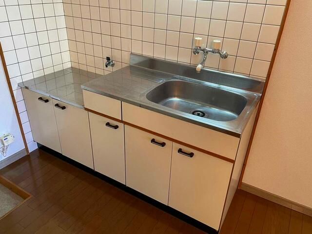 1K Apartment for Rent in Kitsuki, Oita - 14,000 JPY - Thumbnail 4
