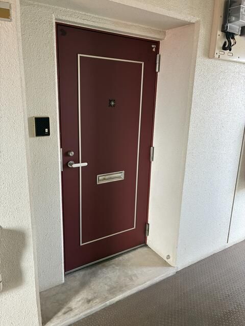 Spacious 2LDK Apartment for Sale in Nobeoka, Miyazaki - Thumbnail 4