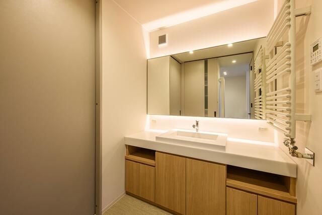 Renovated 2LDK House with Night Views in Sapporo's Yamanote - Thumbnail 4