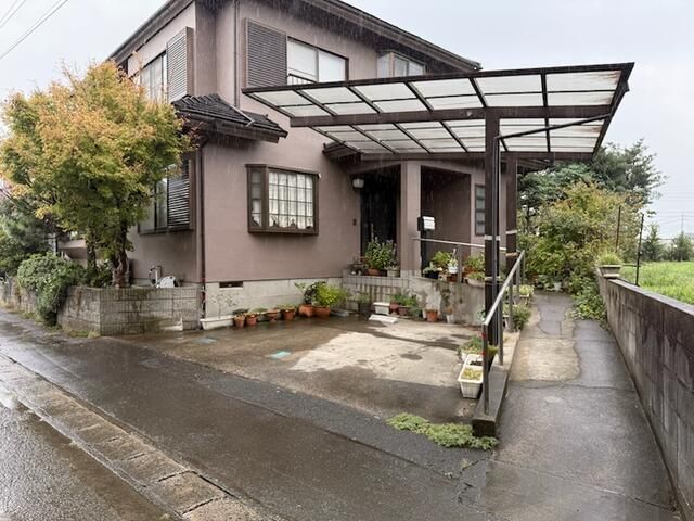 5K Used Detached House in Ryugasaki, Ibaraki - 113.87 sqm - Thumbnail 2