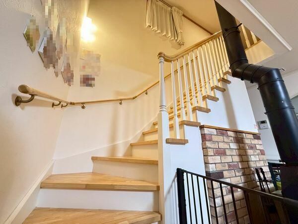 Modern 3SLDK House in Ebetsu Hokkaido with Large Garden - Thumbnail 4