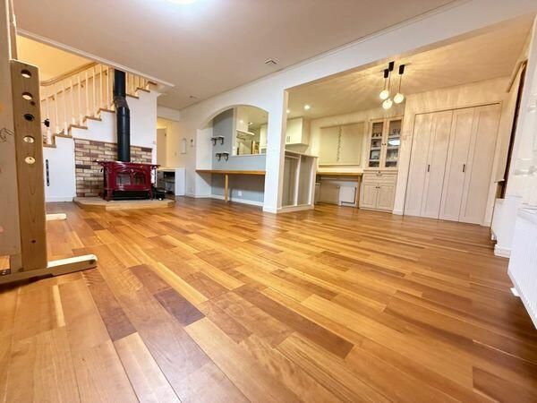 Modern 3SLDK House in Ebetsu Hokkaido with Large Garden - Thumbnail 3