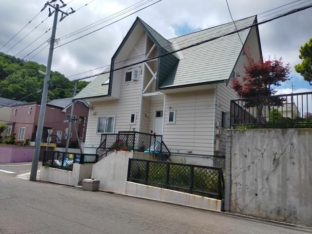5LDK House for Sale in Otaru, Hokkaido - Near Otaru Station - Thumbnail 2