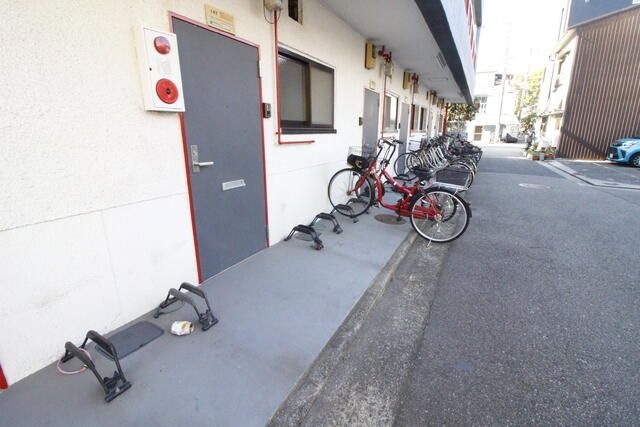 1DK Apartment for Rent in Sakai, Osaka - Maison Hamadera - Thumbnail 3